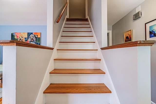 325 Ludlow St, Portland, ME 04102 - view of stairs