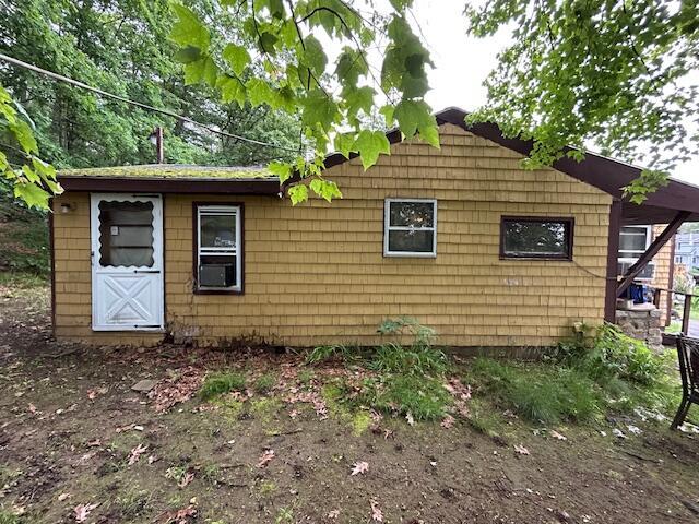258 Guinea Rd, Biddeford, ME 04005 - view of side of property
