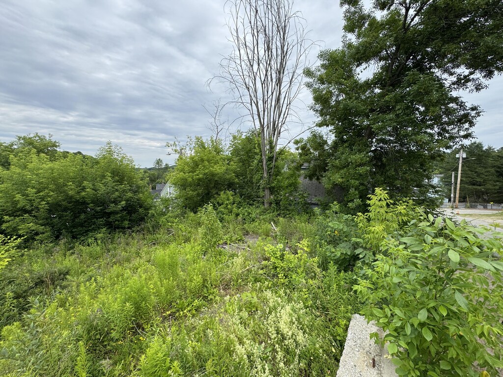 15 Morton Pl, Augusta, ME 04330