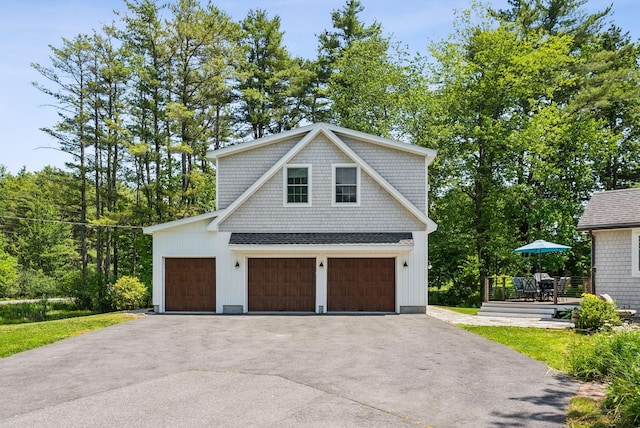 10 Burnell Dr, Yarmouth, ME 04096 - view of garage