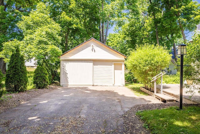 21 Elm St, Belfast, ME 04915 - view of detached garage