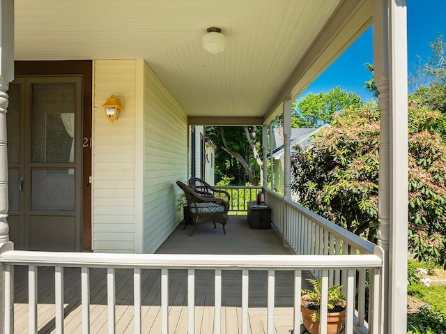 21 Elm St, Belfast, ME 04915 - view of wooden porch