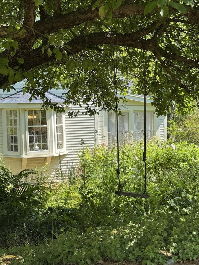 13 Gross Neck Rd, Waldoboro, ME 04572 - view of home's exterior