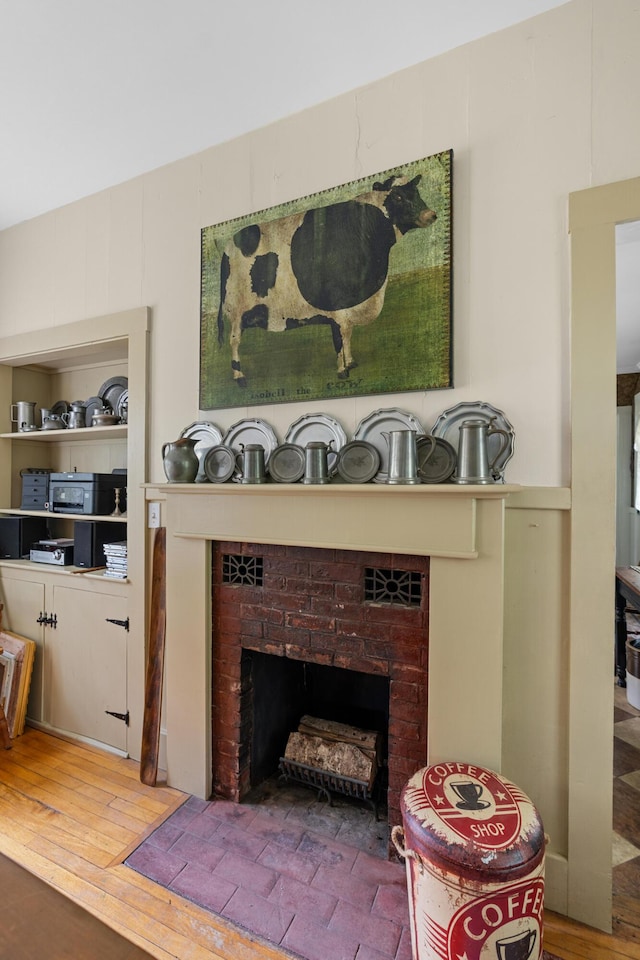 22 River Rd, Dresden, ME 04342 - detailed view of a brick fireplace
