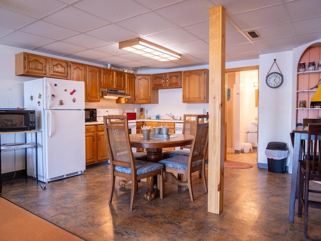 16 Hide Away Ln, Milton, NH 03851 - dining space featuring a drop ceiling