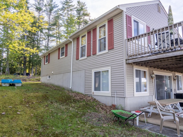 16 Hide Away Ln, Milton, NH 03851 - view of side of home featuring a lawn