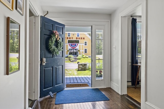 416 River Rd, Edgecomb, ME 04556 - entrance foyer featuring dark wood-style flooring