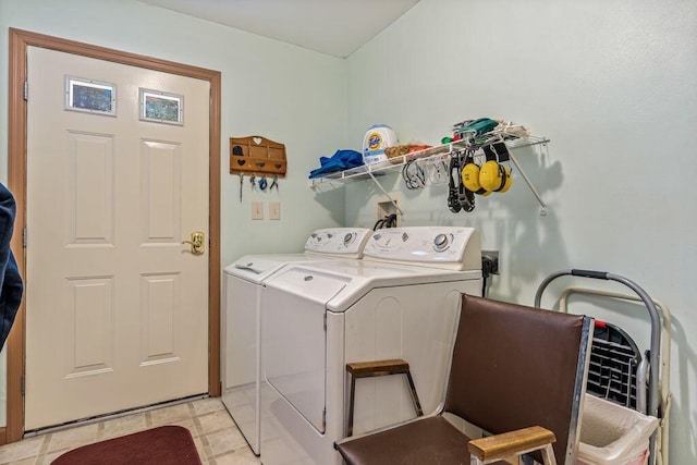1080 Old Augusta Rd, Waldoboro, ME 04572 - washroom featuring washing machine and clothes dryer