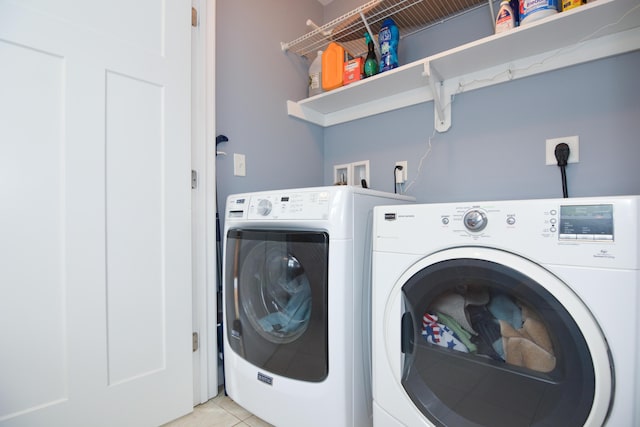 3 Erins Way S, Berwick, ME 03908 - laundry room with washing machine and dryer and light tile patterned floors