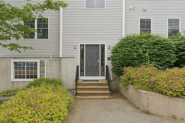 170 E Grand Ave Unit 8, Old Orchard Beach, ME 04064 - property entrance