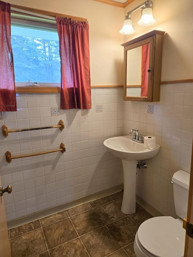 153 Franklin Rd, Jay, ME 04239