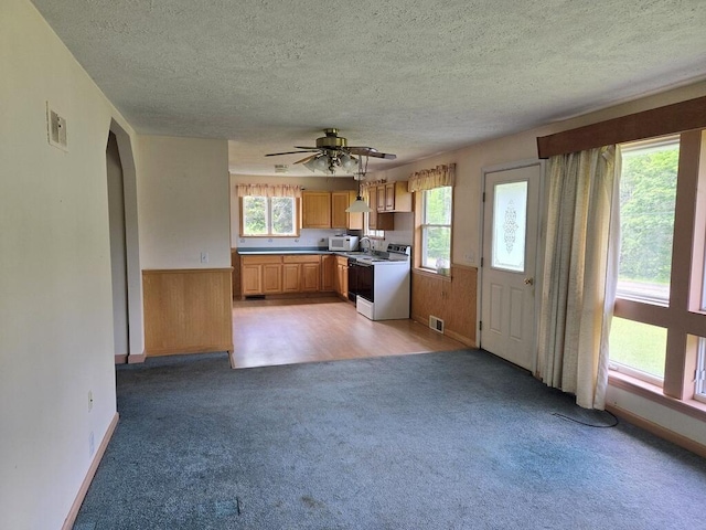 153 Franklin Rd, Jay, ME 04239