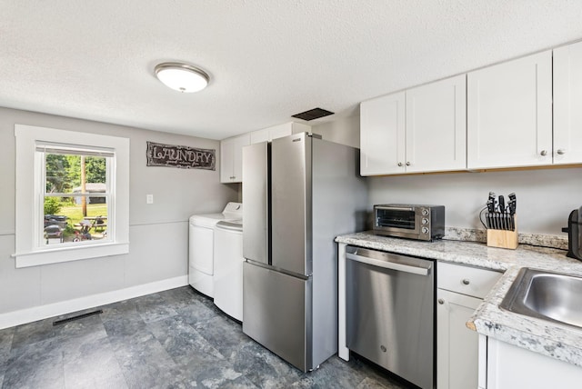 502 Lincoln St, Lewiston, ME 04240 - photo 14