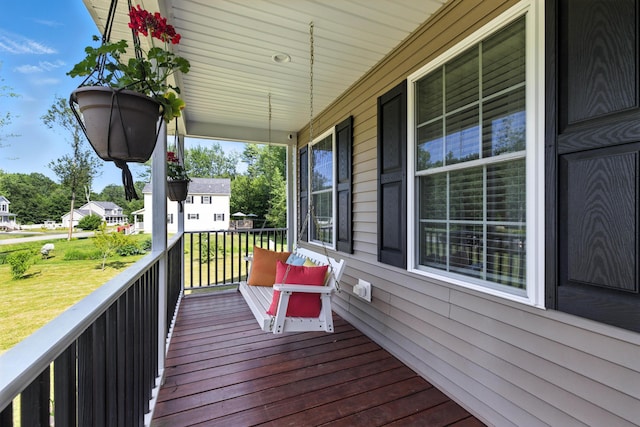 50 Carlisle Ln, Wells, ME 04090 - porch featuring a yard