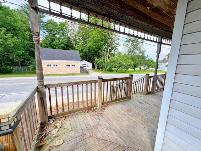 363 Lisbon St, Lisbon, ME 04250 - view of wooden porch