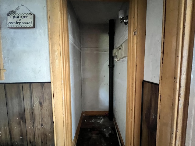 363 Lisbon St, Lisbon, ME 04250 - corridor with baseboards