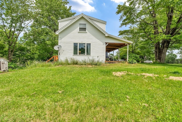 350 Cushing Rd, Cushing, ME 04563 - view of side of home with a yard