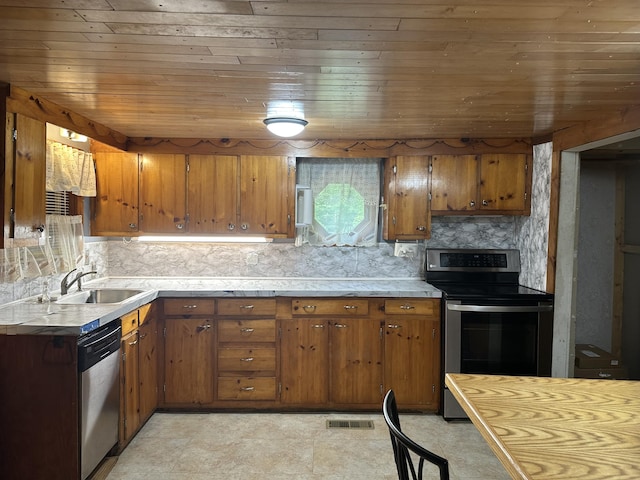 78 Wakefield Rd, Hollis, ME 04042 - photo 15