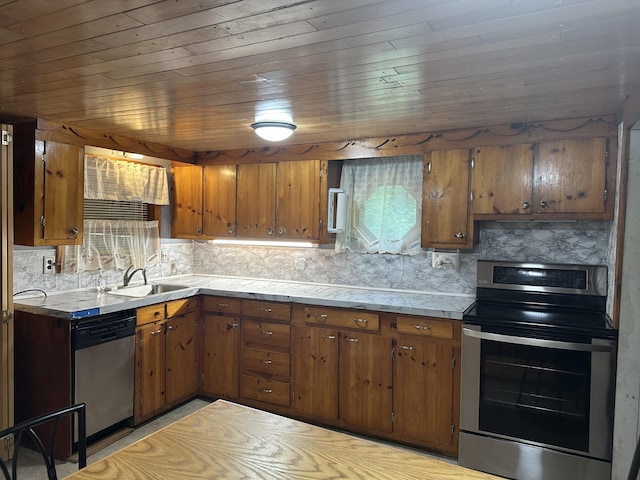 78 Wakefield Rd, Hollis, ME 04042 - photo 16