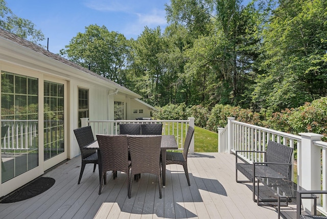 53 Beach Ave, Kennebunk, ME 04043 - deck with outdoor dining space