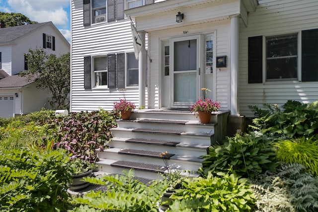 390 Front St, Bath, ME 04530 - property entrance
