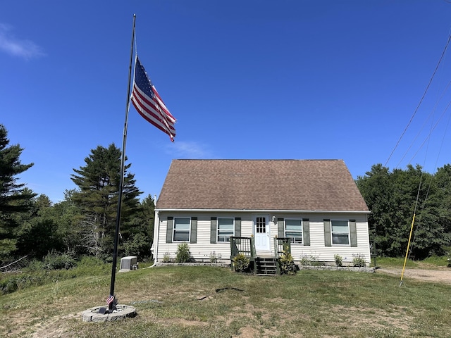 64 Litchfield Rd, Bowdoin, ME 04287 - new england style home with a front lawn