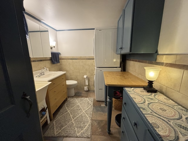 63 Pleasant St, Hampden, ME 04444 - photo 15
