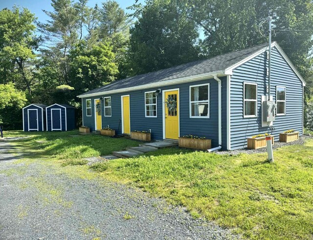 286 Main St, Madison, ME 04950 - photo 1