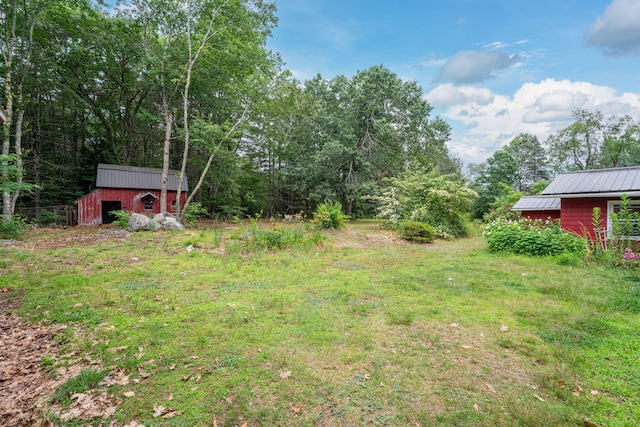 219 Mouse Ln, Alfred, ME 04002 - view of yard featuring an outbuilding
