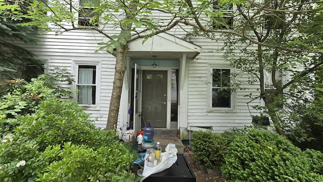 934 High St, Bath, ME 04530 - entrance to property