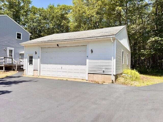 2 Oak Ridge Rd, Kennebunkport, ME 04046 - view of detached garage