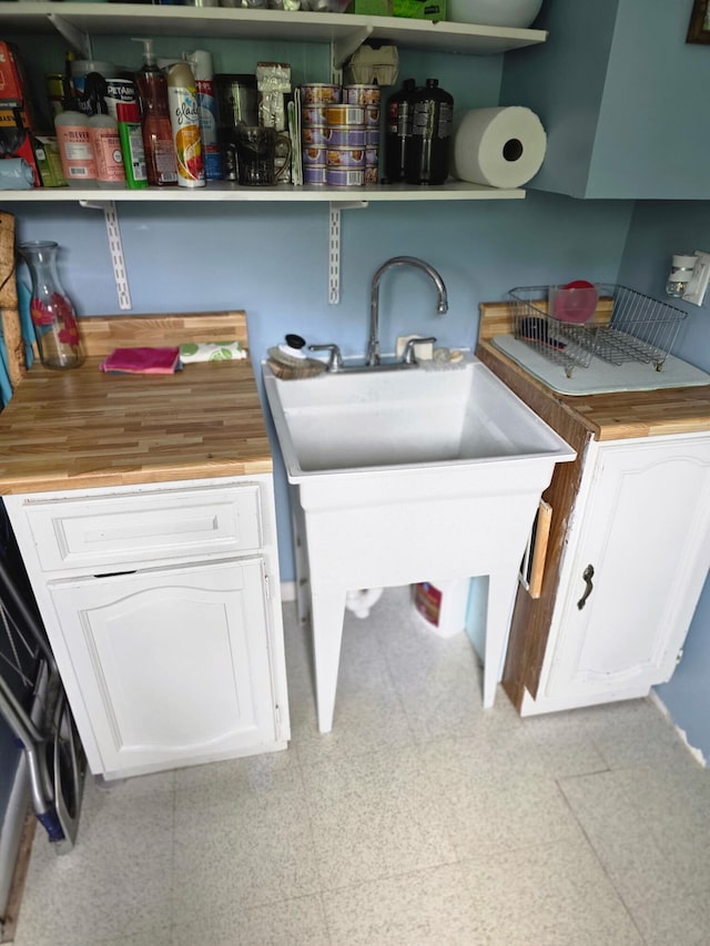 21 Wilson St, Eastport, ME 04631 - laundry area featuring light floors