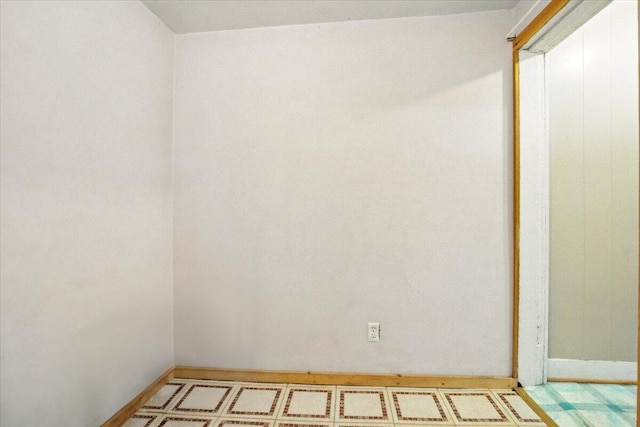90 Newbury St, Auburn, ME 04210 - spare room with baseboards