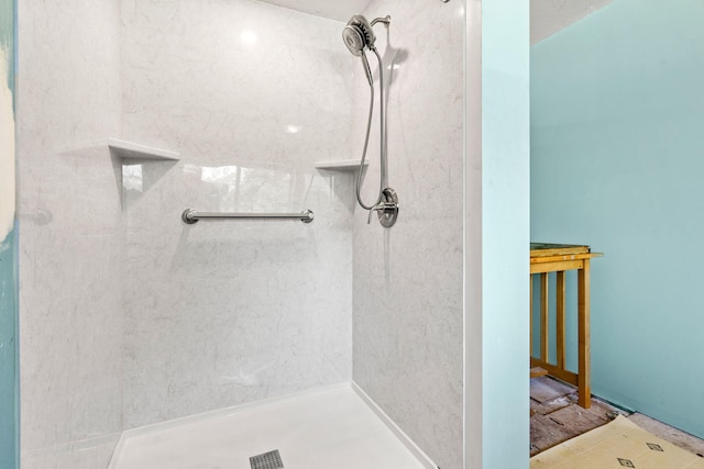 276 W St, Biddeford, ME 04005 - bathroom featuring a shower stall