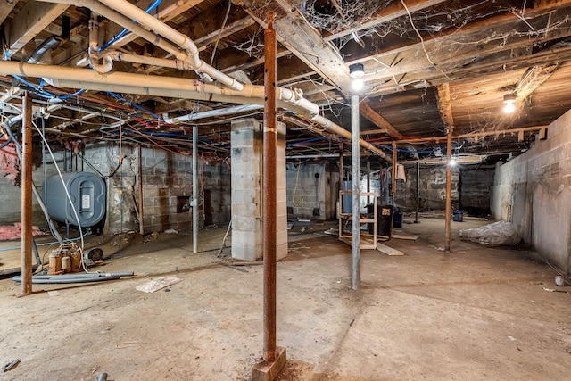 276 W St, Biddeford, ME 04005 - unfinished below grade area with oil tank