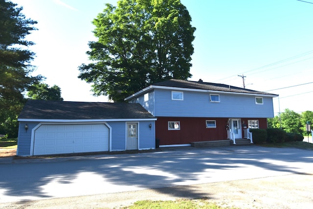 5 Park Ave, Newport, ME 04953 - view of front of property with a garage