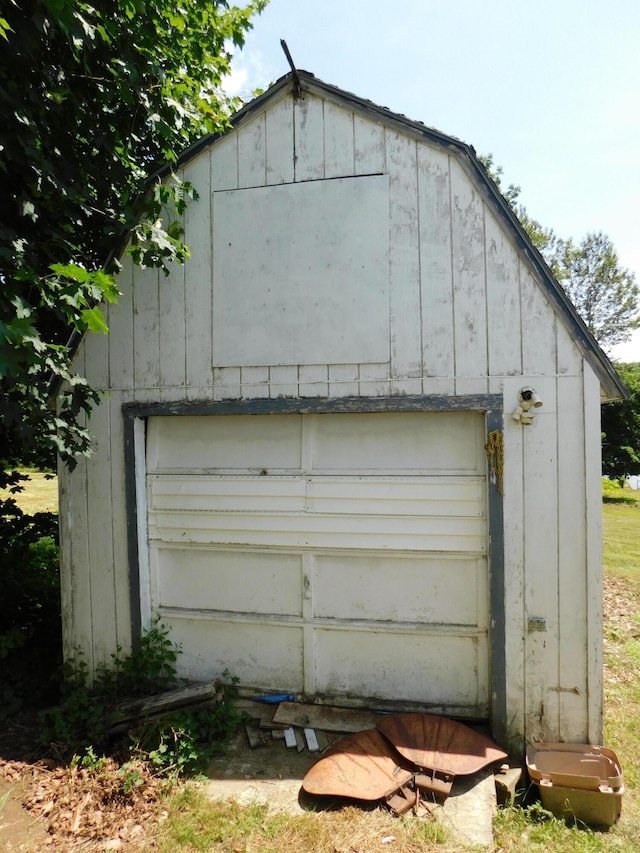 208 Fern Rd, Dexter, ME 04930 - view of garage