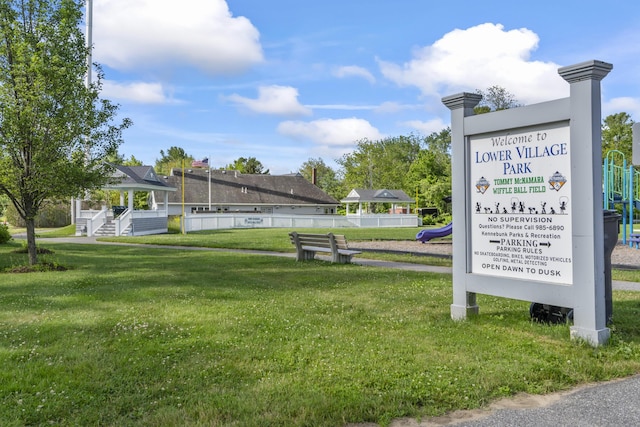 16 Christensen Ln, Kennebunk, ME 04043 - surrounding community