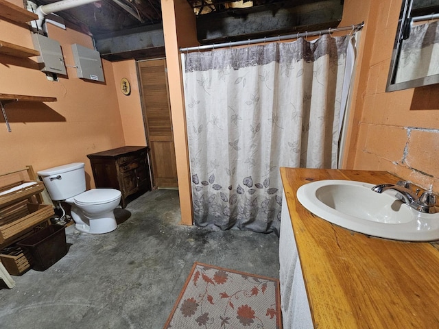 94 Blaisdell Rd, Newport, ME 04953 - full bath featuring concrete flooring, vanity, and curtained shower