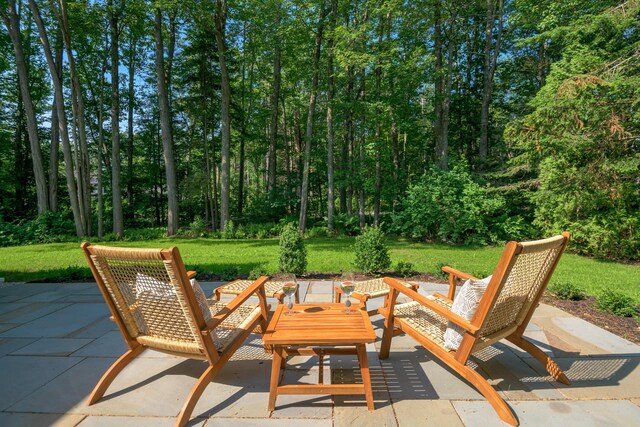 8 Knight St, Falmouth, ME 04105 - photo 3