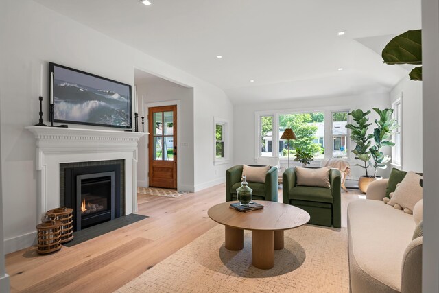 8 Knight St, Falmouth, ME 04105 - photo 4