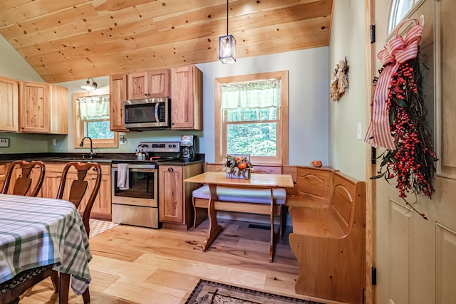 237 Thompson Lake Shores Rd, Casco, ME 04015 - photo 10