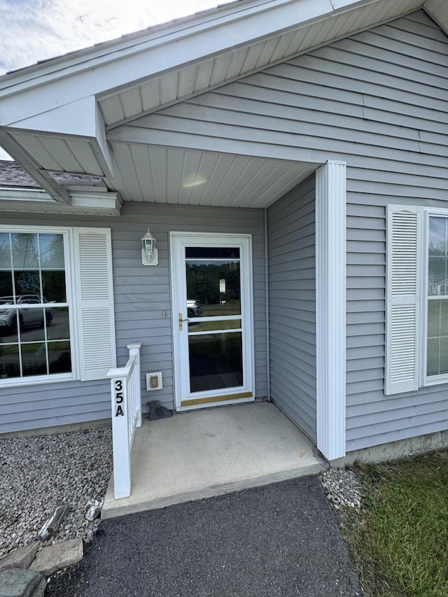 35A Birchbrook Ln Unit 35A, Levant, ME 04456 - property entrance