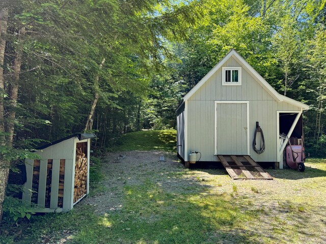 735 E Madagascal Pond Rd, Burlington, ME 04417