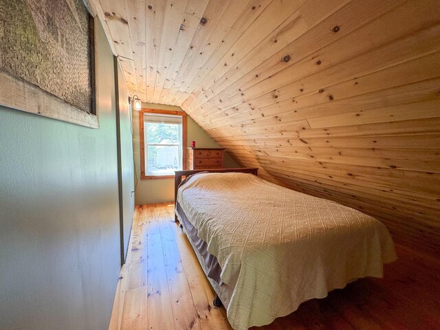 735 E Madagascal Pond Rd, Burlington, ME 04417