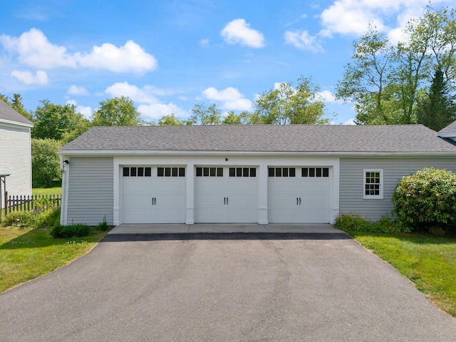 426 Meadow Rd, Topsham, ME 04086 - garage featuring driveway