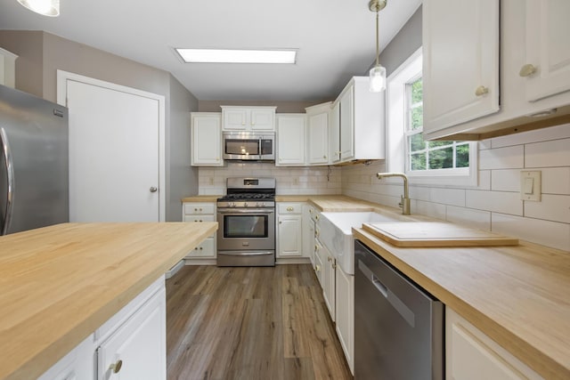 323 Merrill Rd, Levant, ME 04456