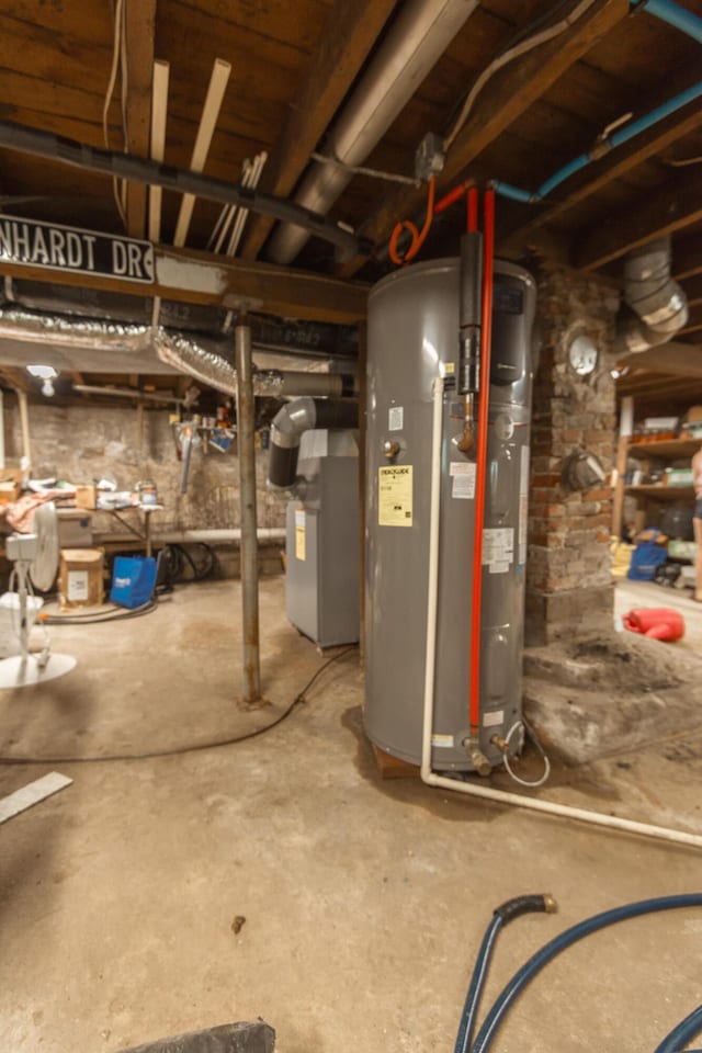 18/20 Beech St, East Millinocket, ME 04430 - unfinished below grade area featuring water heater
