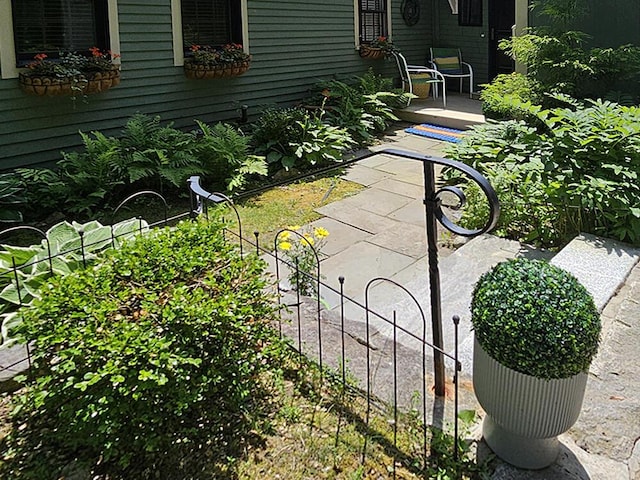8 Longfellow School Rd, Bristol, ME 04539 - view of yard