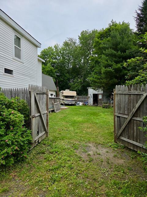 327 Forest Ave, Bangor, ME 04401 - photo 38